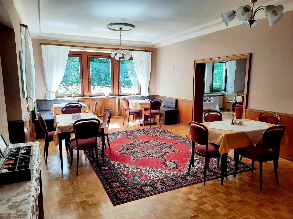 Hotel Pension Bluechersruh Bad Berneck im Fichtelgebirge Esterno foto